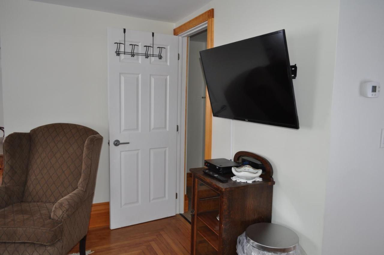Holman'S Heritage Suites サマーサイド エクステリア 写真